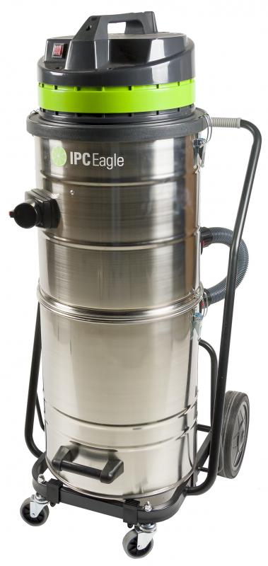 EAGLE-#640DP INDUSTRIAL
VACUUM, SPLIT TANK, 3 FLOW.
W/2&quot; 3 PC CHROME WAND, HOSE,
BRISTLE FLOOR TOOL.